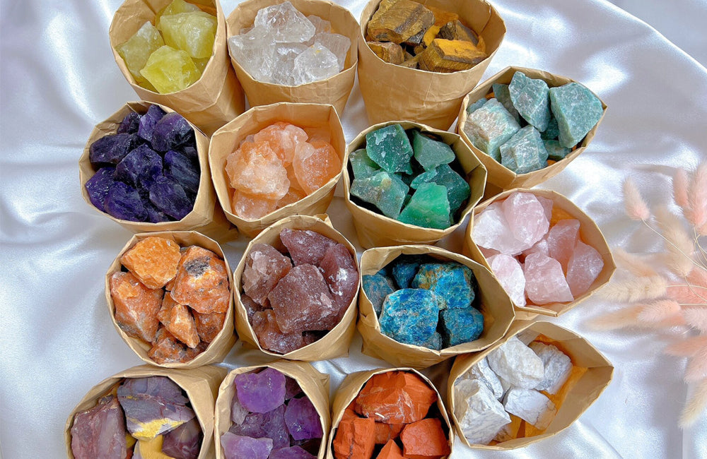 How to Tell Real vs Fake Crystals: A Guide Starting from Raw Stones